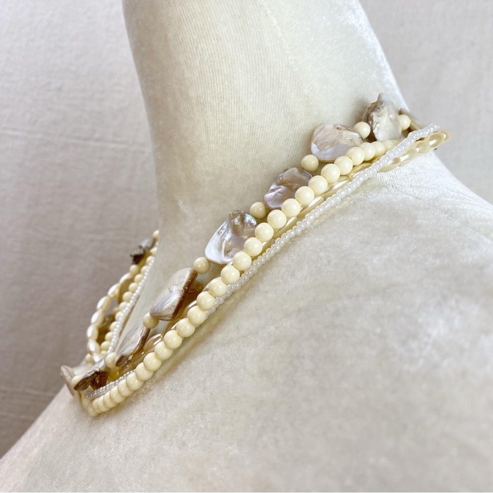 VINTAGE Avon Shell Multi Strand Necklace - Picture 2 of 6